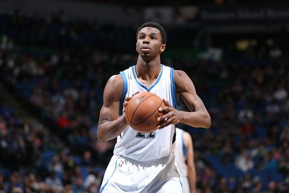 拉文因伤缺 拉文因伤缺