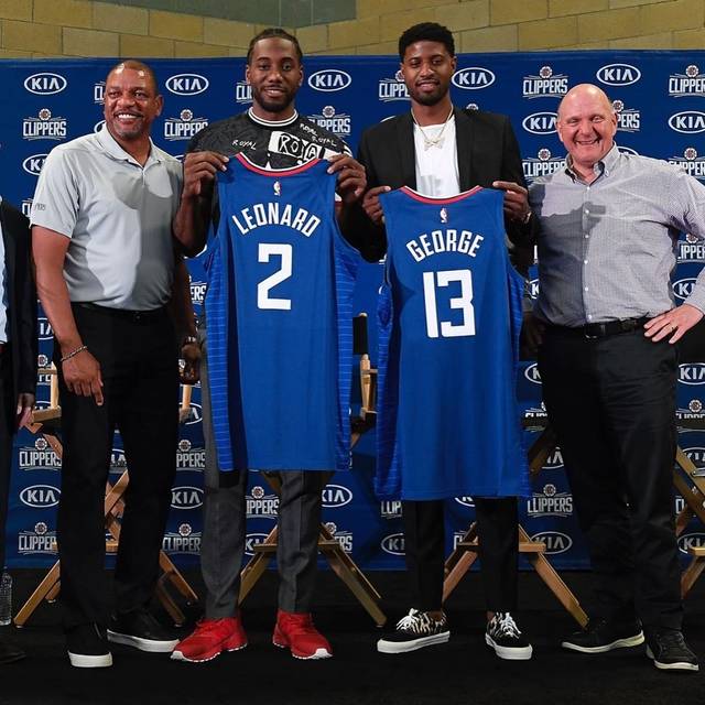 年轻球员在 年轻球员在